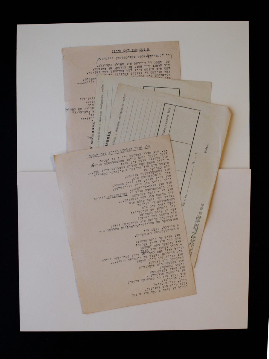 Some typescripts of Sutzkever‘s poetry on reverse sides of pre-war stationary