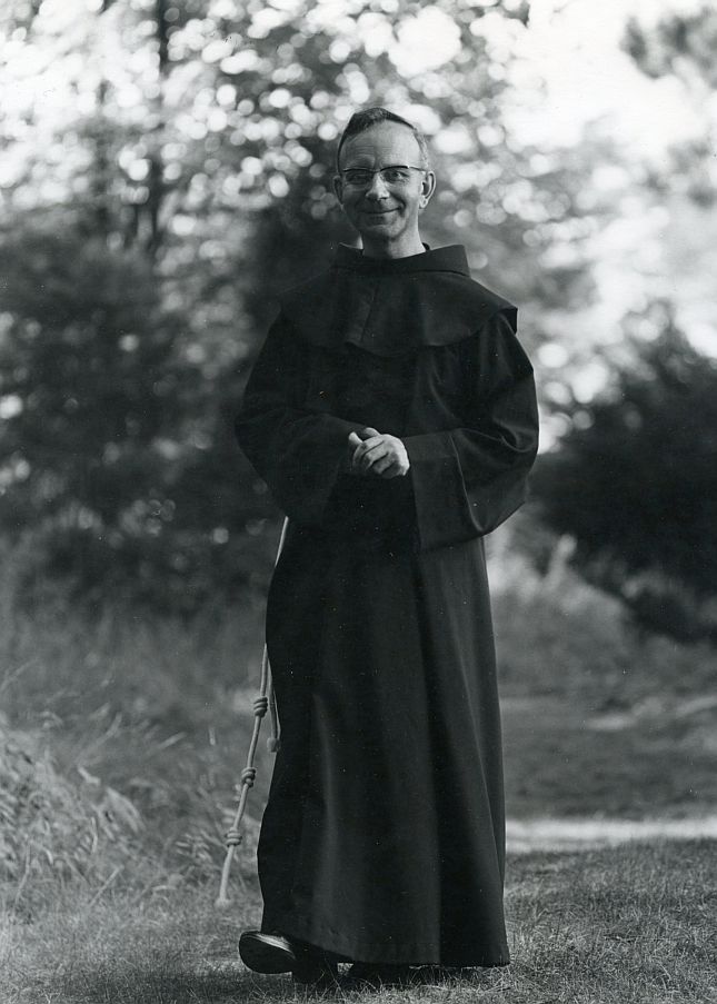 Father Leonardas Andriekus at Kennebunkport, Maine. Photo by Algimantas Kezys.